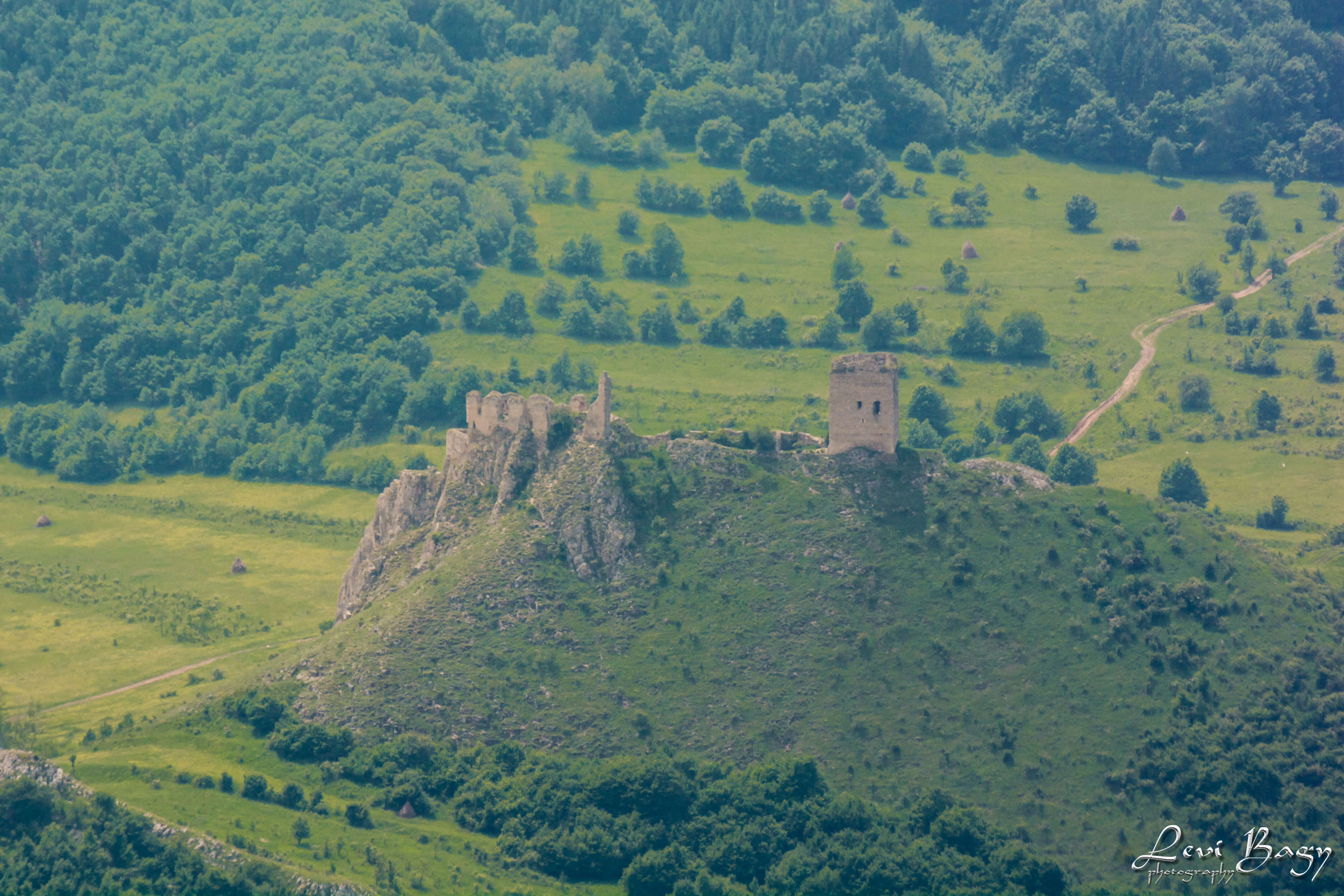  Cetatea Coltesti, de la Grota Studentilor - Levi  Bagy Photography