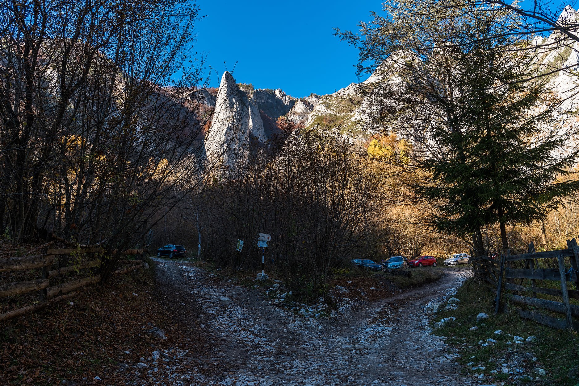  Locul de despărțire al potecilor - Daniel Morar