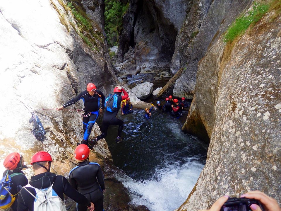  Canyoning salturi in apa - Arian Adventures