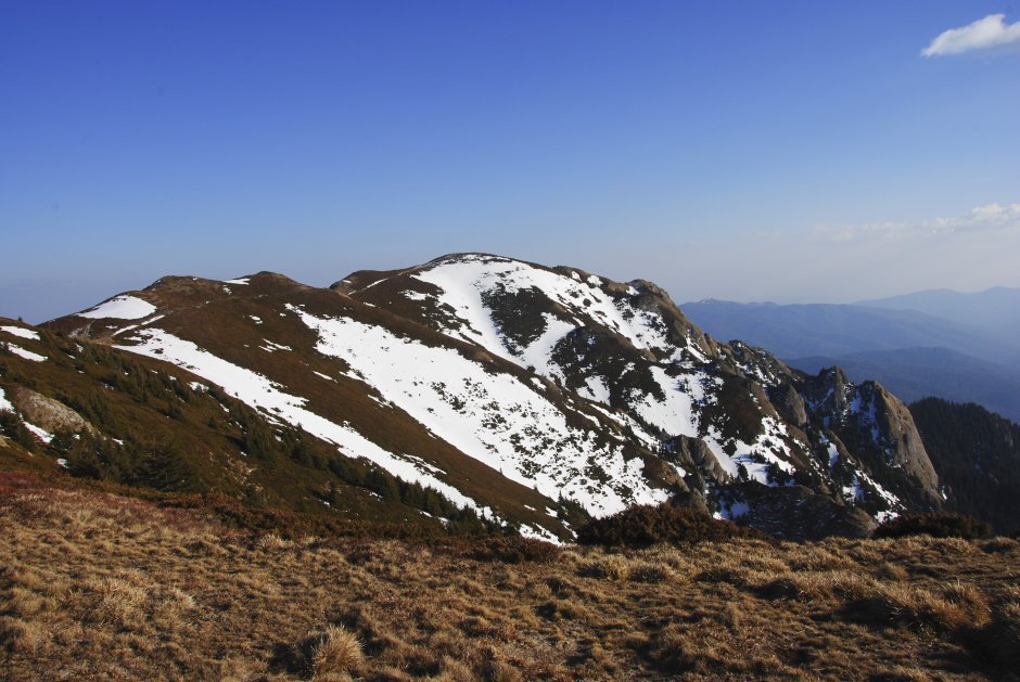 De la punctele meteorologice spre vf Gropșoare - 07.jpg