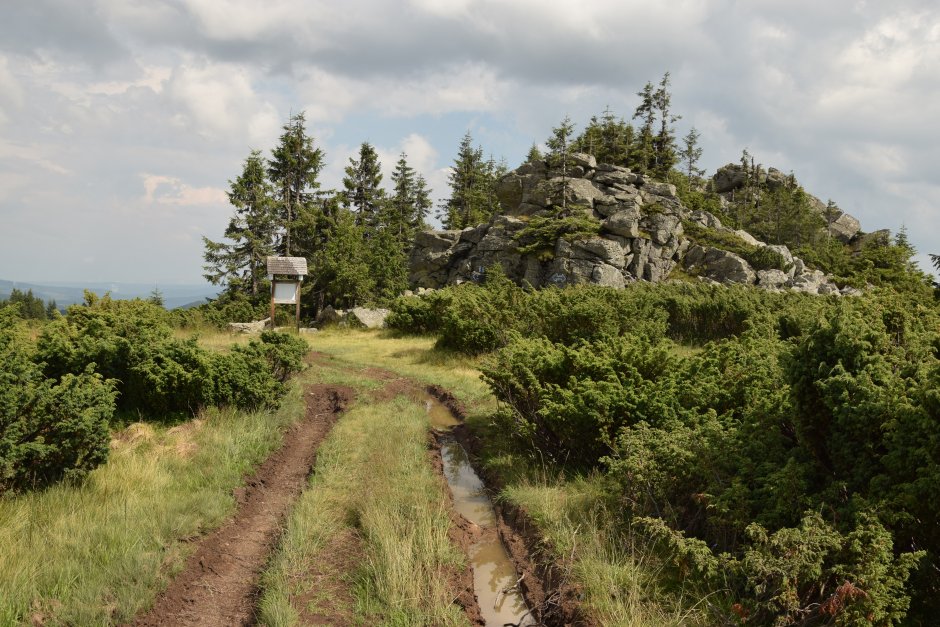 _13MN_img_01 Piatra Talharului.jpg