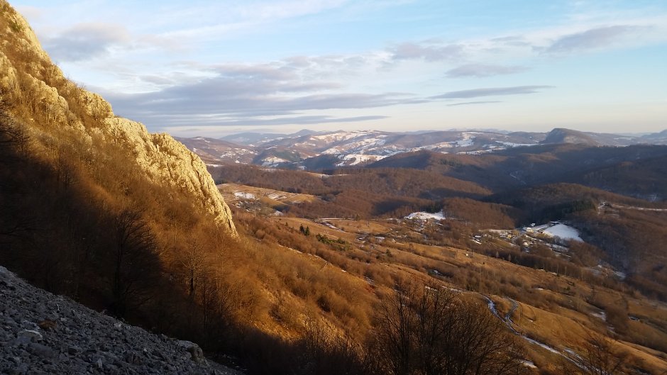  17mn img 57pg apus pe poteca alpinistilor -masivul vulcan-